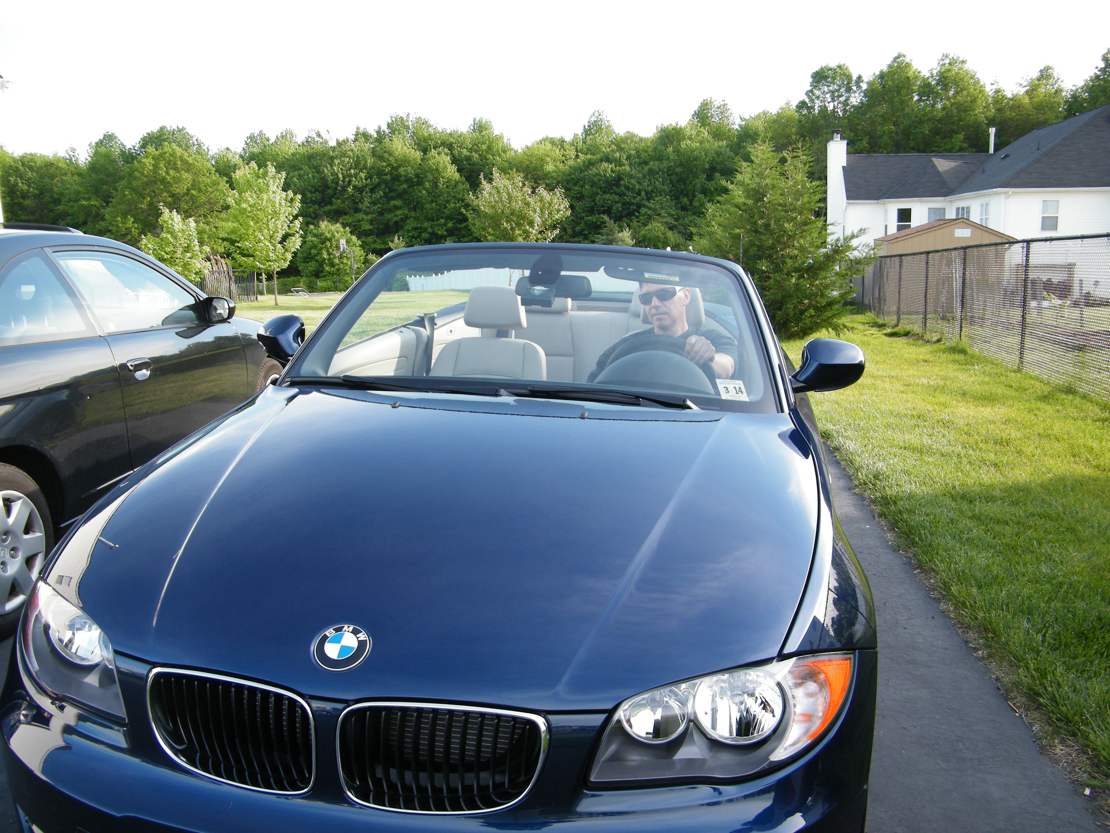 Organic Sunscreen Sunscreen and Protective Clothing while Driving a convertible